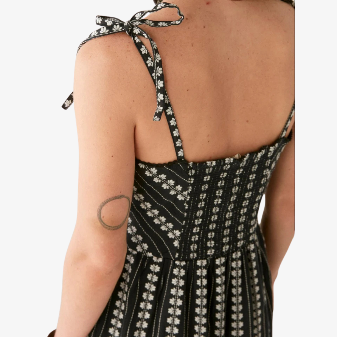 MAISON HOTEL VENUS DRESS